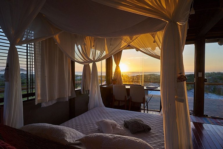 Casa NA PRAIA Beira Mar Barra Ibiraquera Studio+Terreo